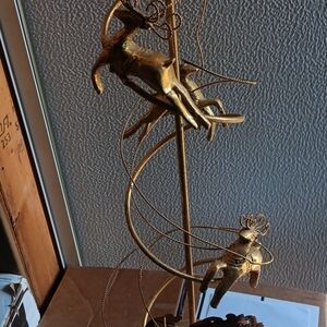 RARE VINTAGE DEPT 56 GOLD METAL SPIRAL CHRISTMAS CANDLEHOLDER.